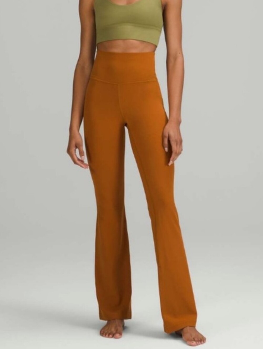 High-Waist Flared Groove Pants in Butternut